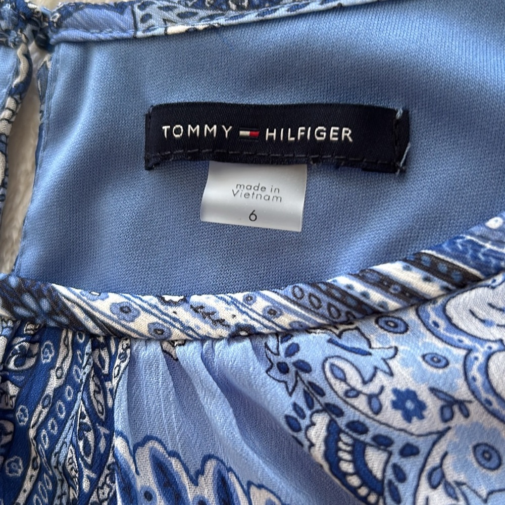 Tommy Hilfiger dress - Picture 3 of 9